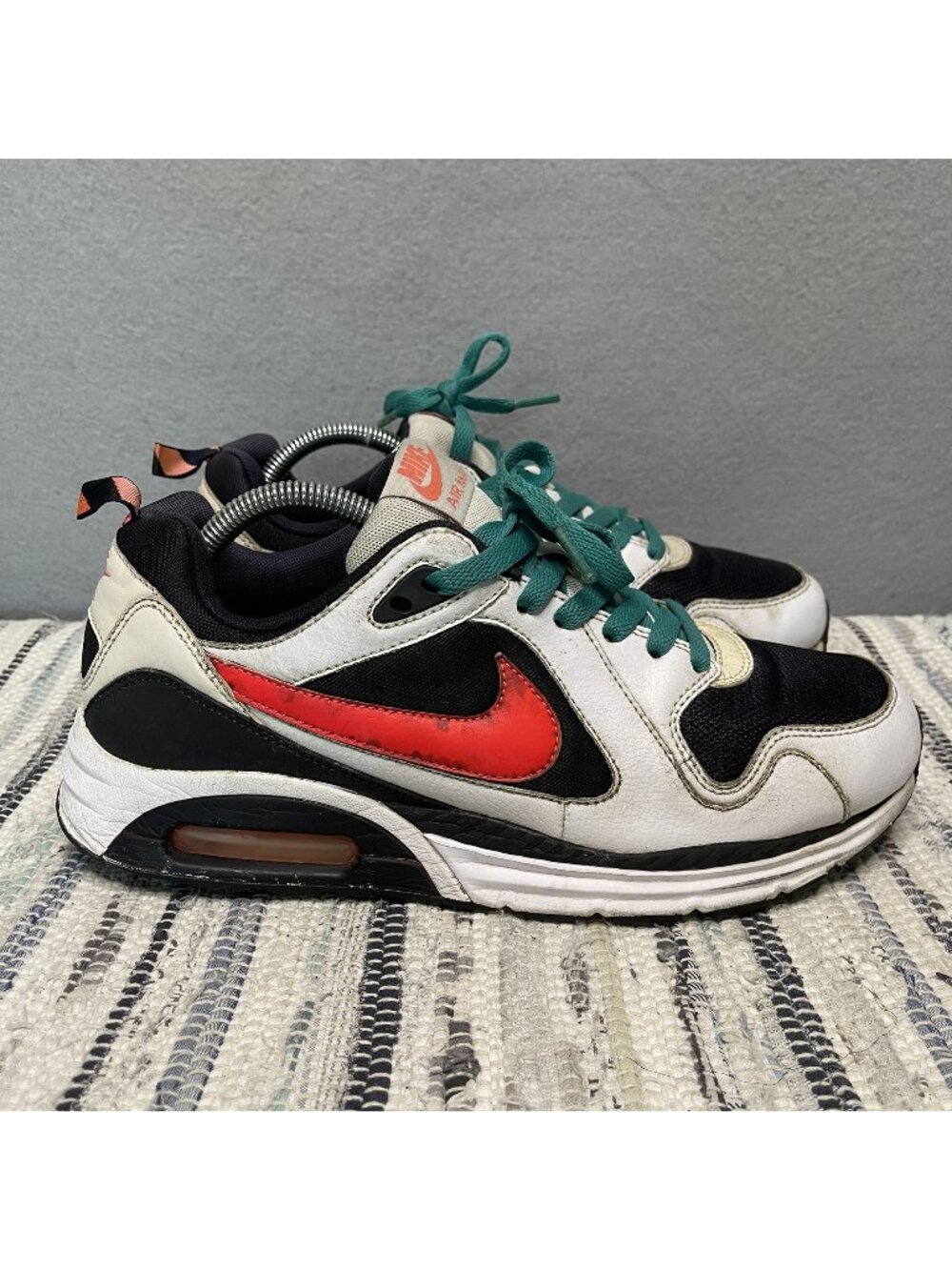 Nike Air Max Trax Premium Mens Sneakers White/Black/Red Size 9